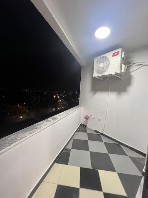 Art'S Apartment Тирана Екстериор снимка