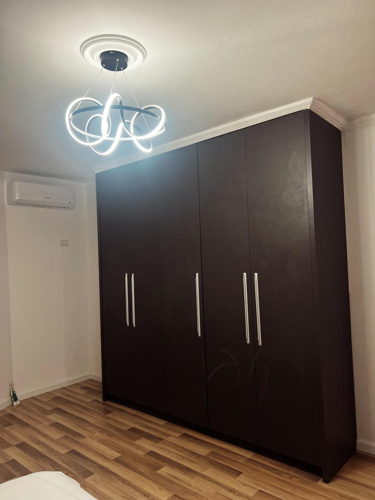 Art'S Apartment Тирана Екстериор снимка