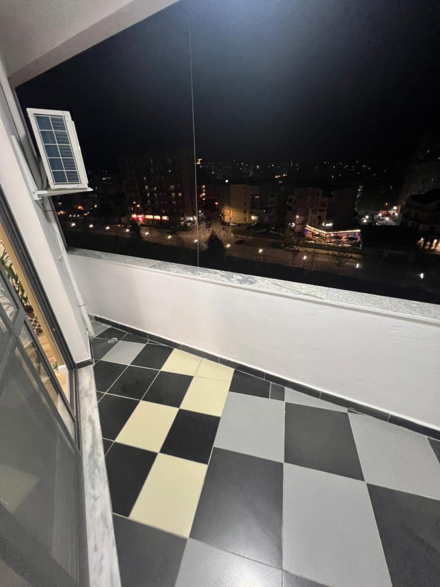 Art'S Apartment Тирана Екстериор снимка